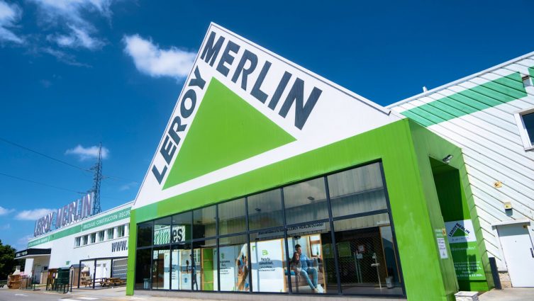 Leroy Merlin em Campinas contrata 5 profissionais com escala 5x2: cargos, benefícios e passo a passo para se candidatar